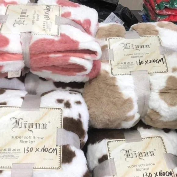 Cow Fleece Blankets - Picture 2 of 4